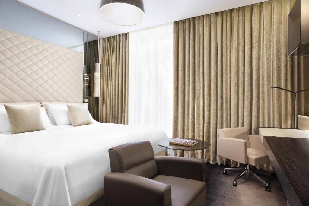 Excelsior Hotel Gallia, a Luxury Collection Hotel, Milan - Resim 42