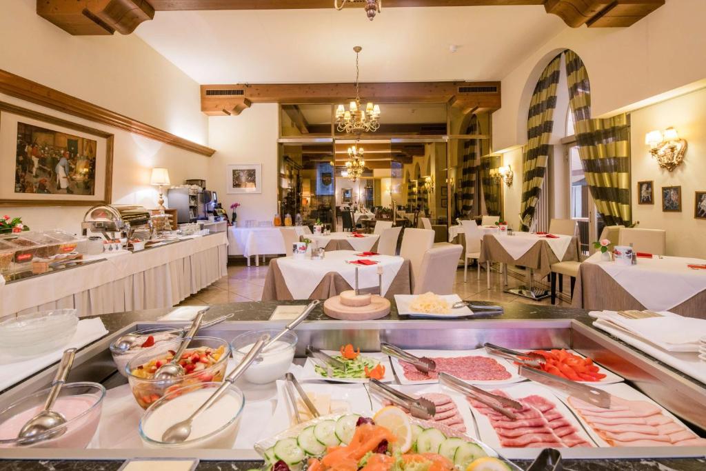 Best Western Hotel Bellevue au Lac - Resim 4