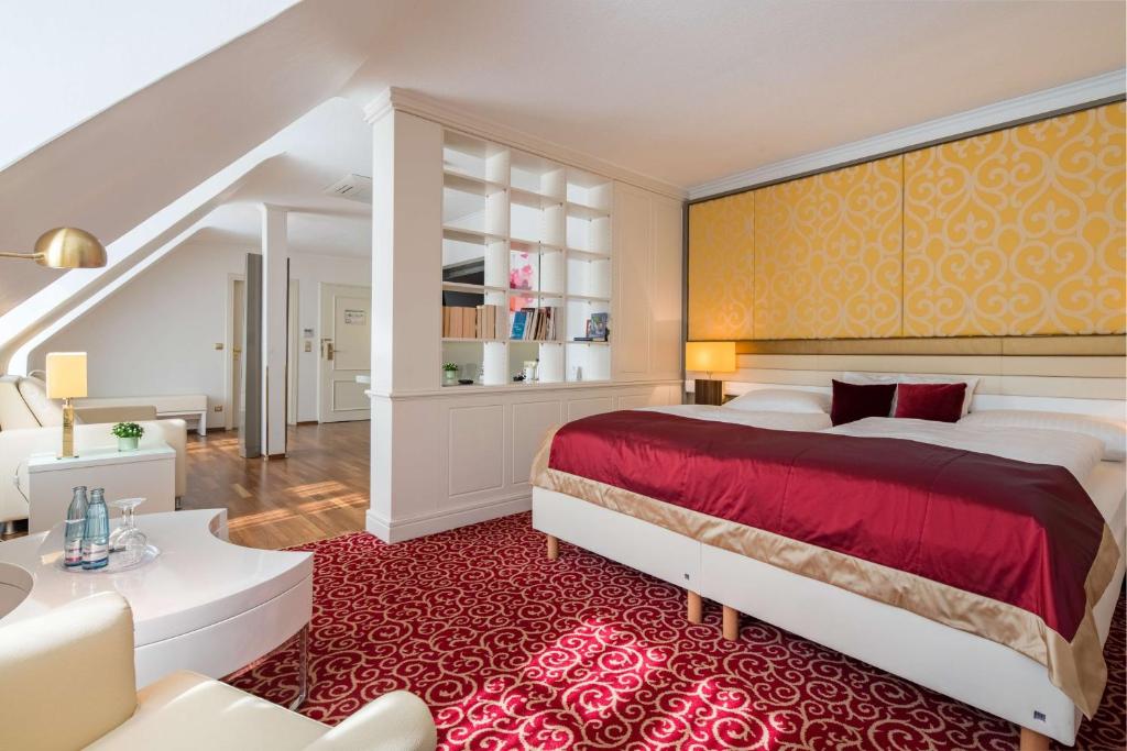 Postel nebo postele na pokoji v ubytování Best Western Plus Hotel StadtPalais