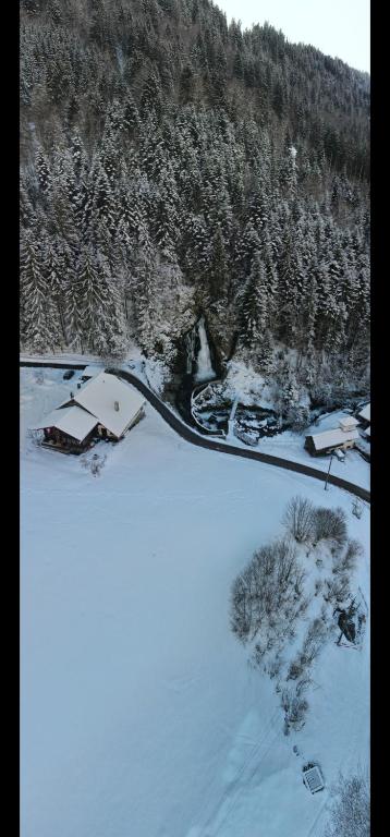 Cascade de Jaun v zimě
