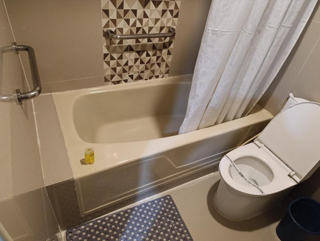 Koupelna v ubytování Hotel Sogo Malate