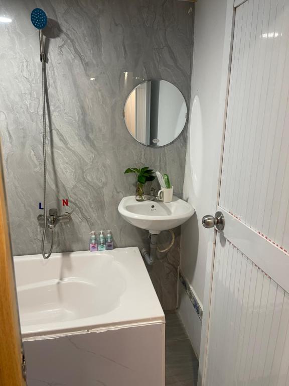 Koupelna v ubytování Motel Khánh Nhi