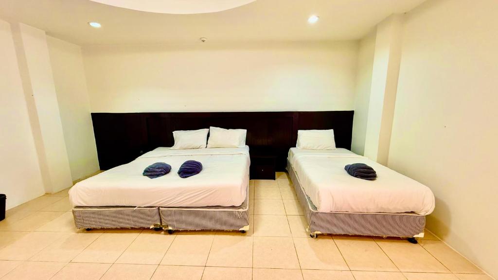 Hill Side Patong Hotel - Resim 40