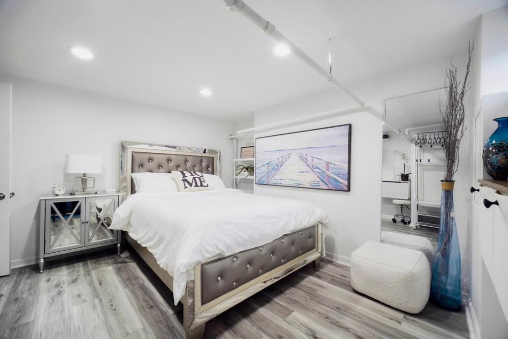 Ένα ή περισσότερα κρεβάτια σε δωμάτιο στο 3BR Private Apt near LGA, JFK, Manhattan, Northern Blvd