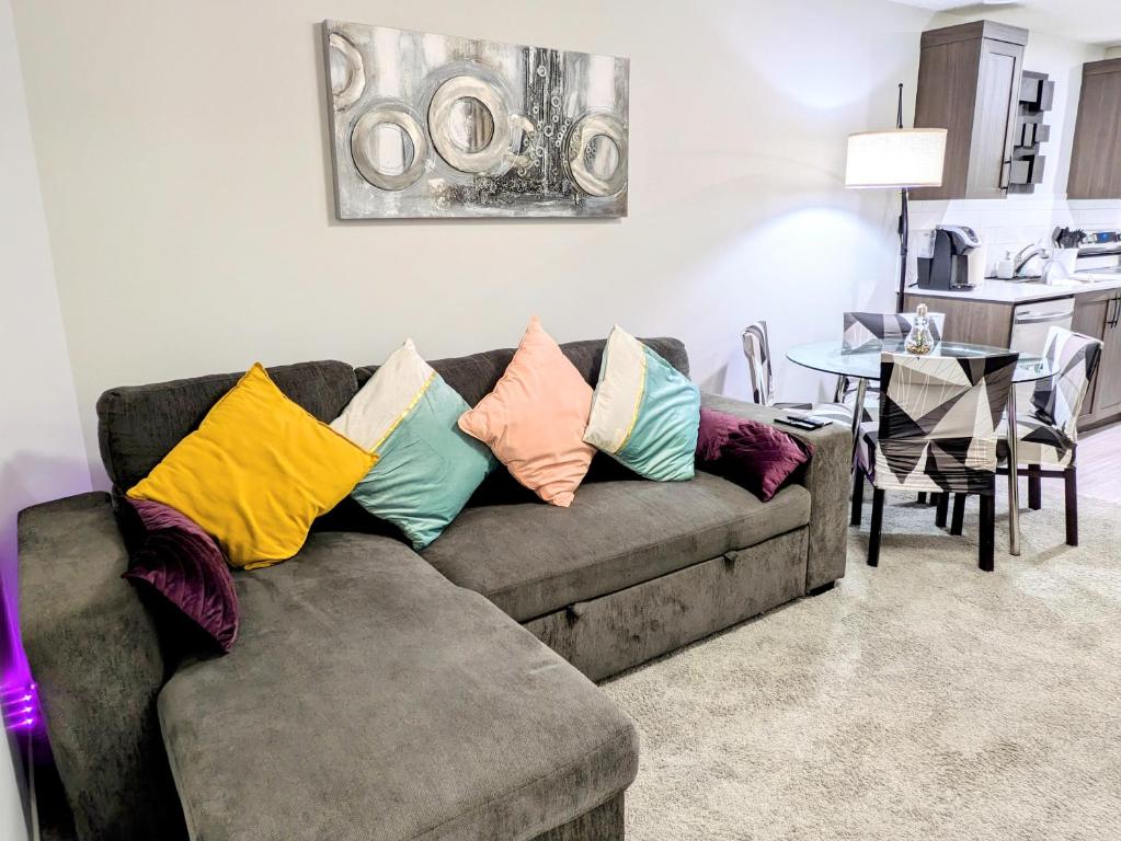 Posezení v ubytování Glacier Ridge 1 bedroom haven