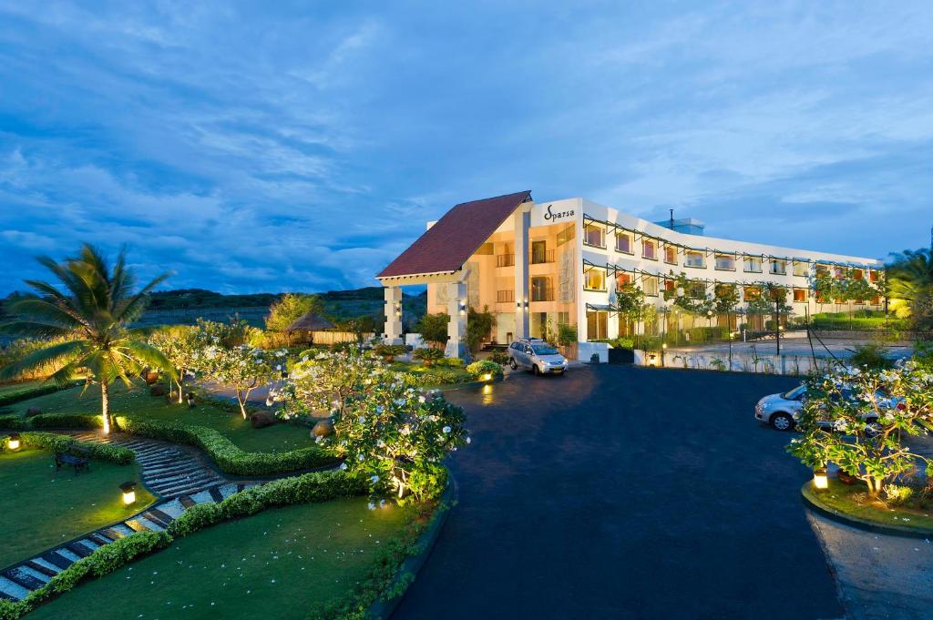 Zahrada ubytování Annai Celestial Resorts