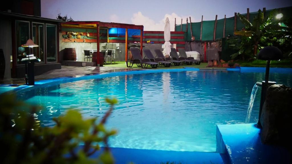 Bazén v ubytování Villa Canaria Luna - Large saltwater pool nebo v jeho okolí