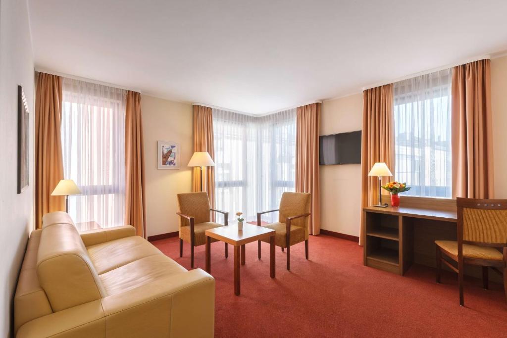 TV a/nebo společenská místnost v ubytování Best Western Hotel Bamberg