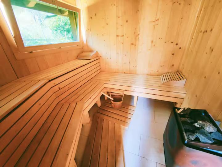 Fotografie z fotogalerie ubytování Entire Chalet with private Sauna v destinaci Saas-Fee