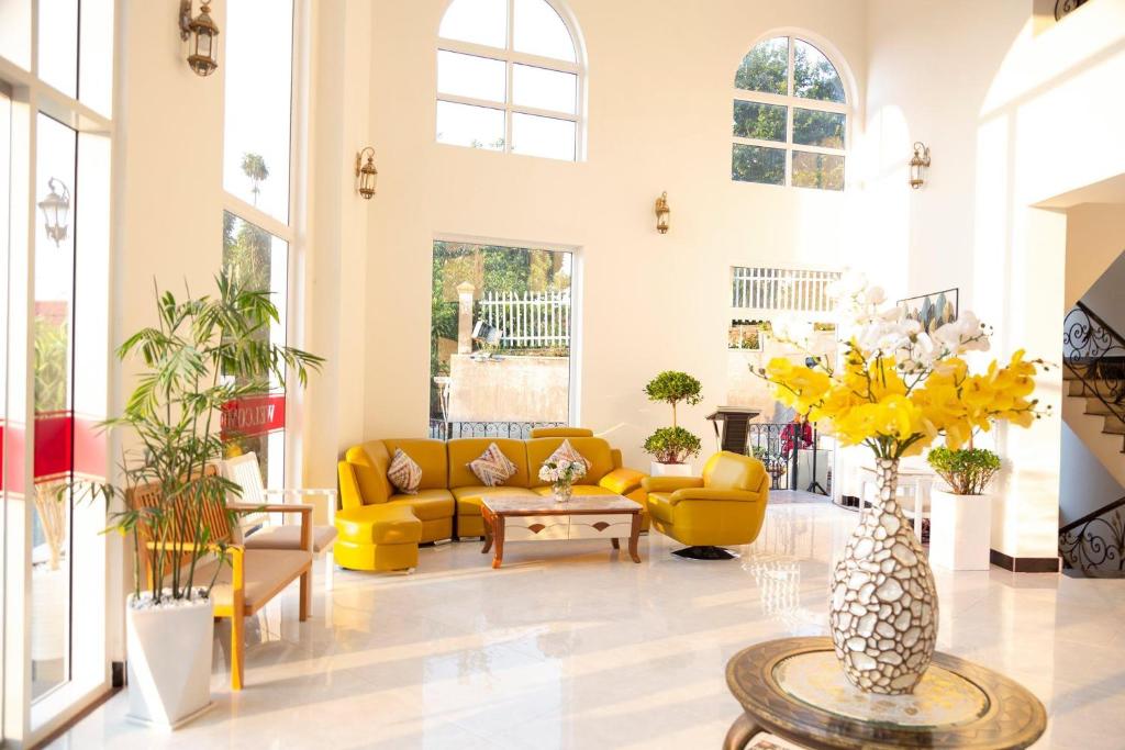 Posezení v ubytování Saigon's Book Da Lat Hotel