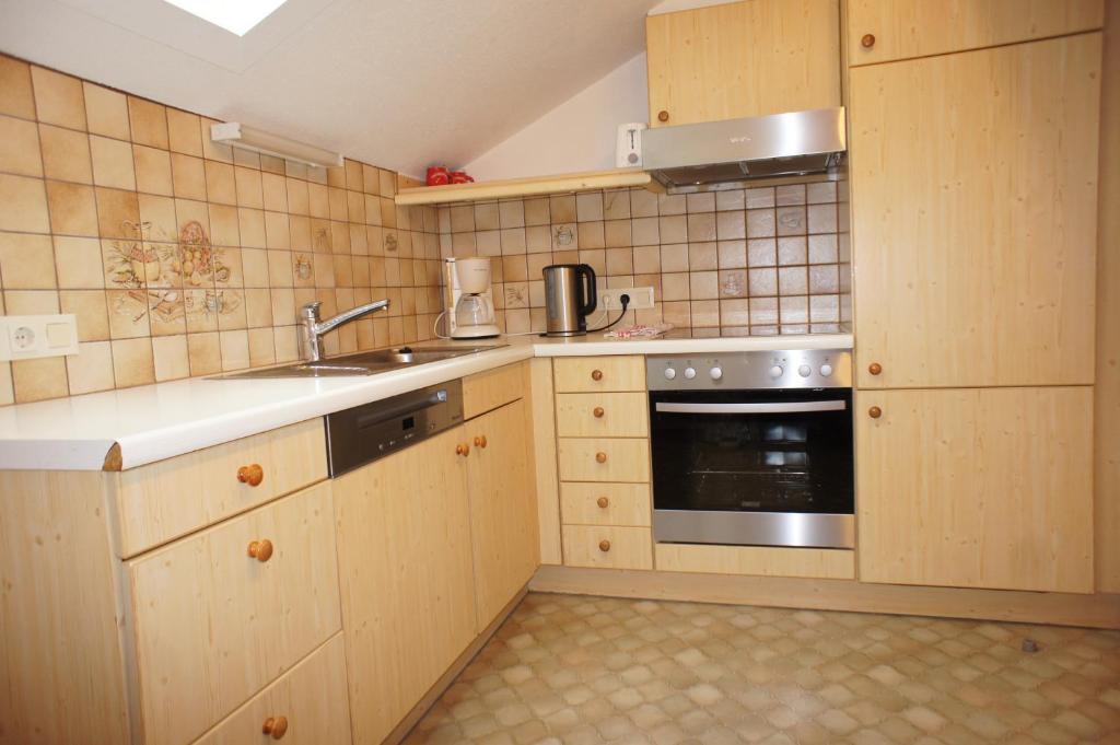 Kuchyňa alebo kuchynka v ubytovaní Appartements Gärtner