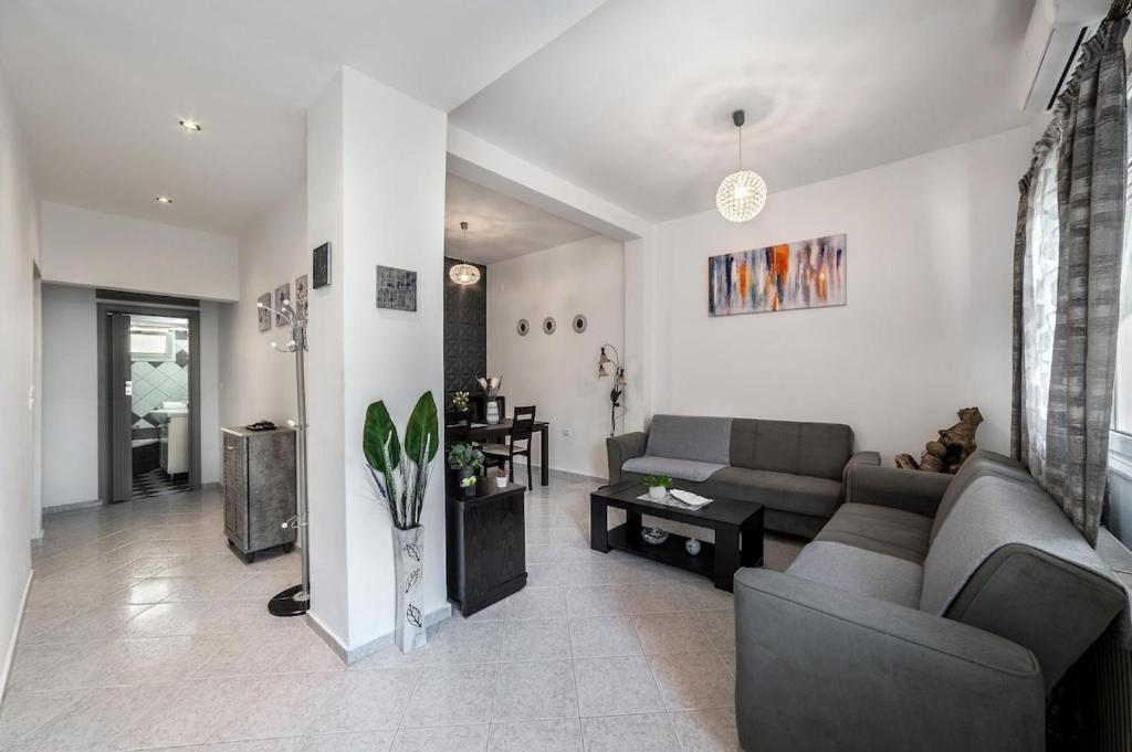 Ariadni Apartment Garden view by Cretanhouses