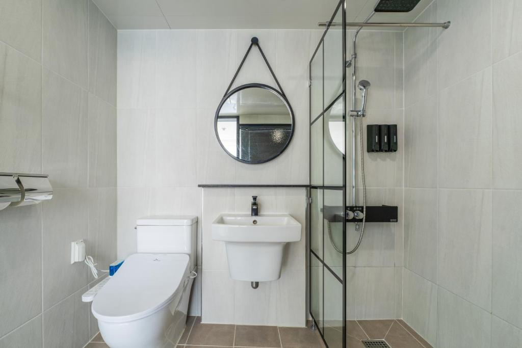 Koupelna v ubytování Oceanstay Hotel