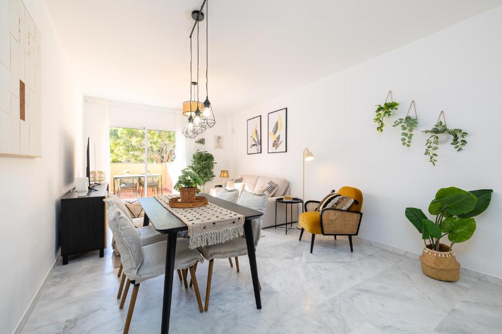 Cabopino Apartment by AORA STAY