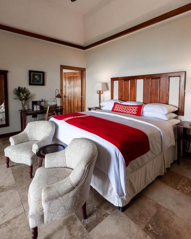 Bolontiku Boutique Hotel Member of the Cayuga Collection - Kamer Met Kingsize Bed En Uitzicht Op De Tuin