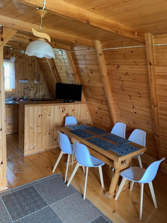Kuchyňa alebo kuchynka v ubytovaní "Domek na Wiejskiej 4" Polańczyk , 696-025-331