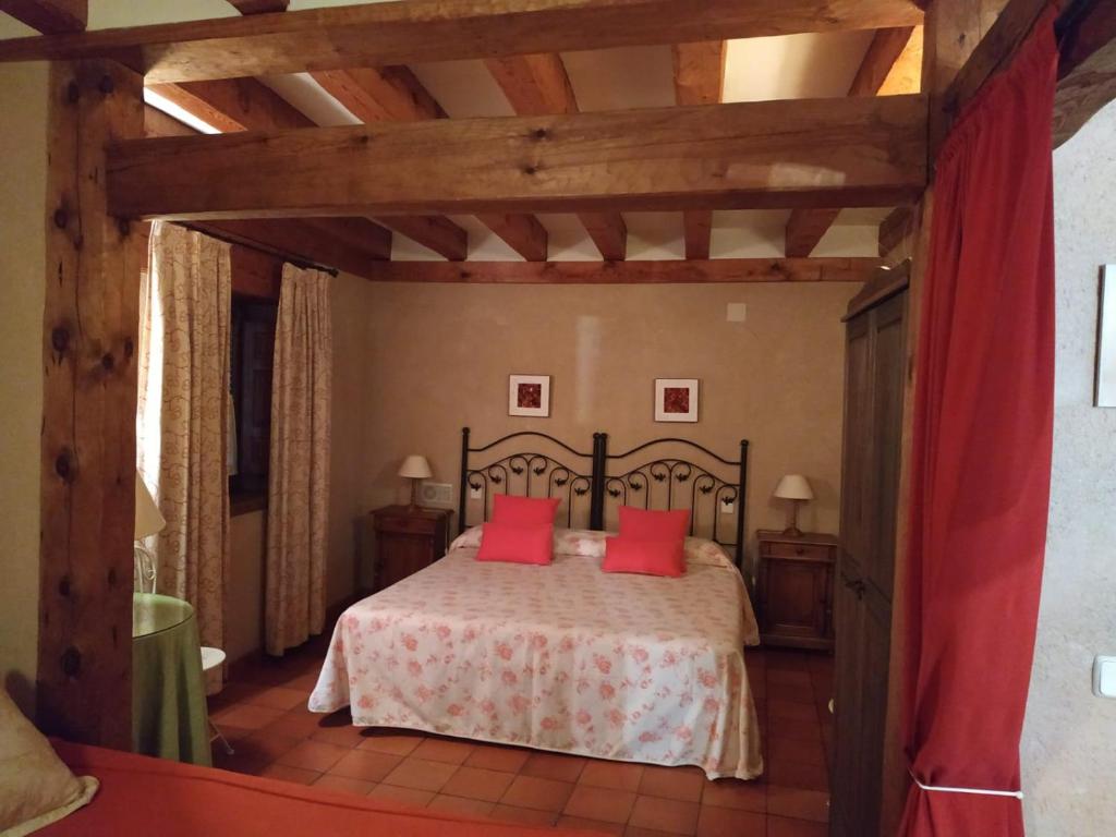 Postel nebo postele na pokoji v ubytování Apartamentos Lobiche
