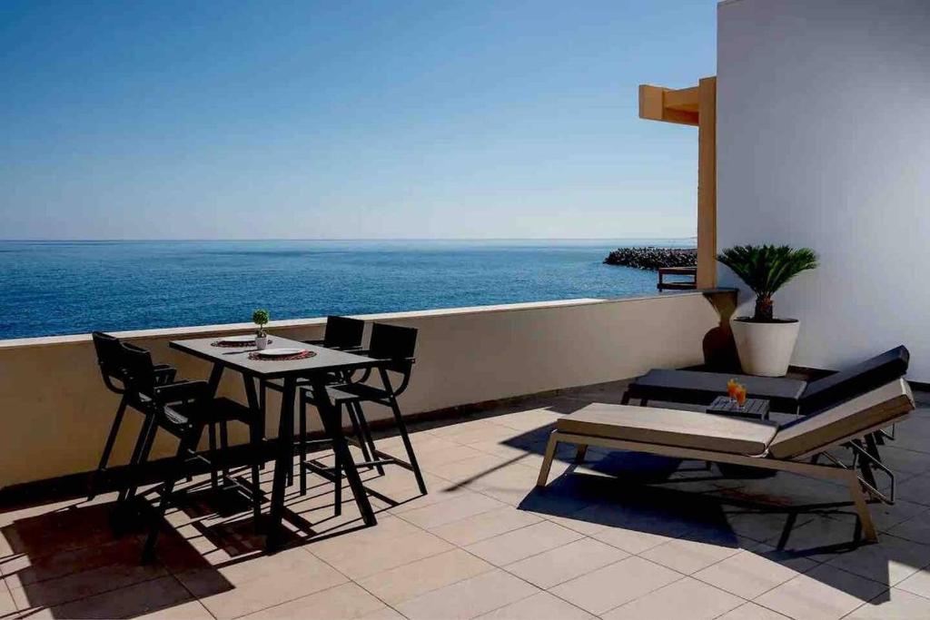 Home Seaside Apartments