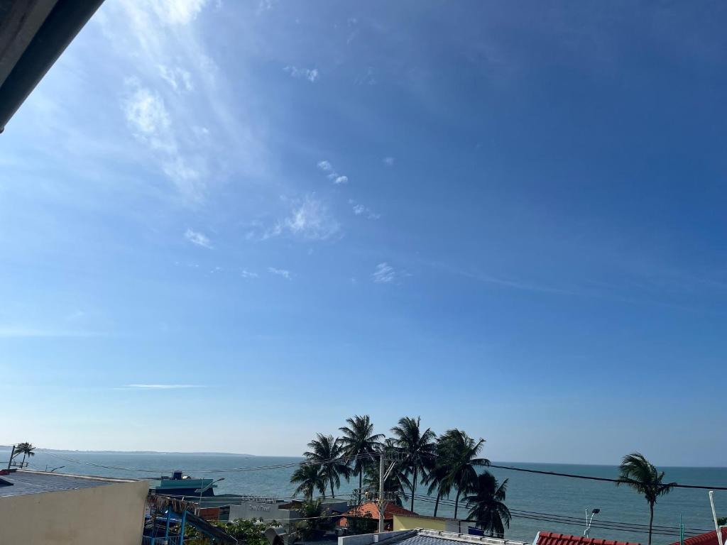 Phong cảnh thiên nhiên gần nhà khách