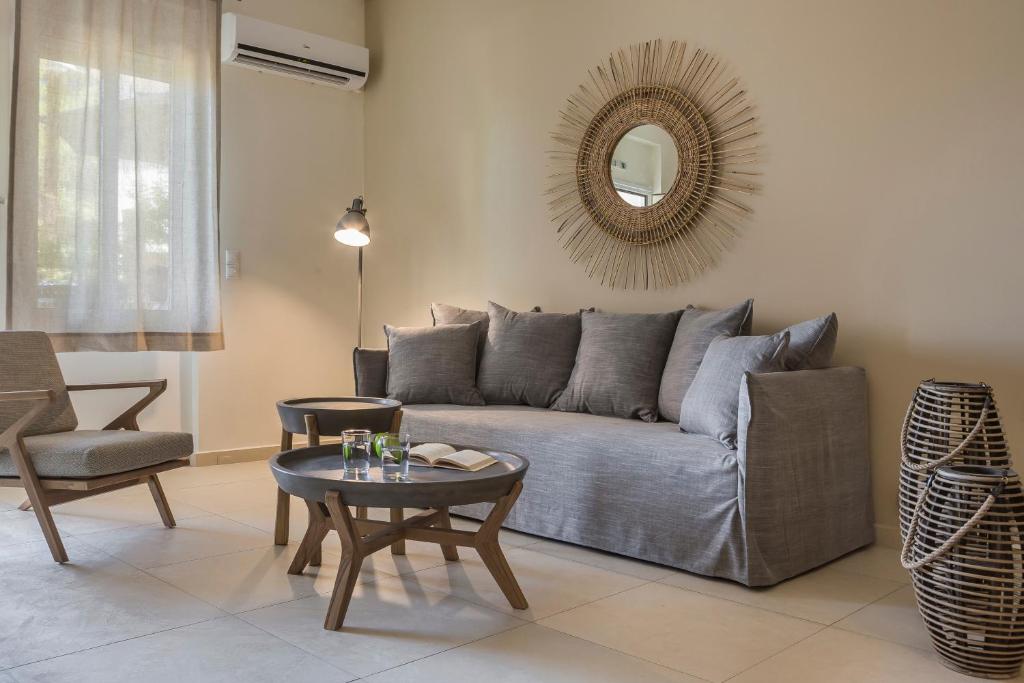 Posezení v ubytování Meliti Waterfront Suites