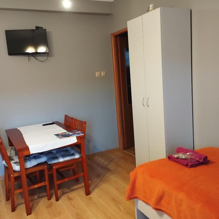 Gospodarstwo agro Nad Kamienną - Viervoudige Kamer Met Gedeelde Badkamer