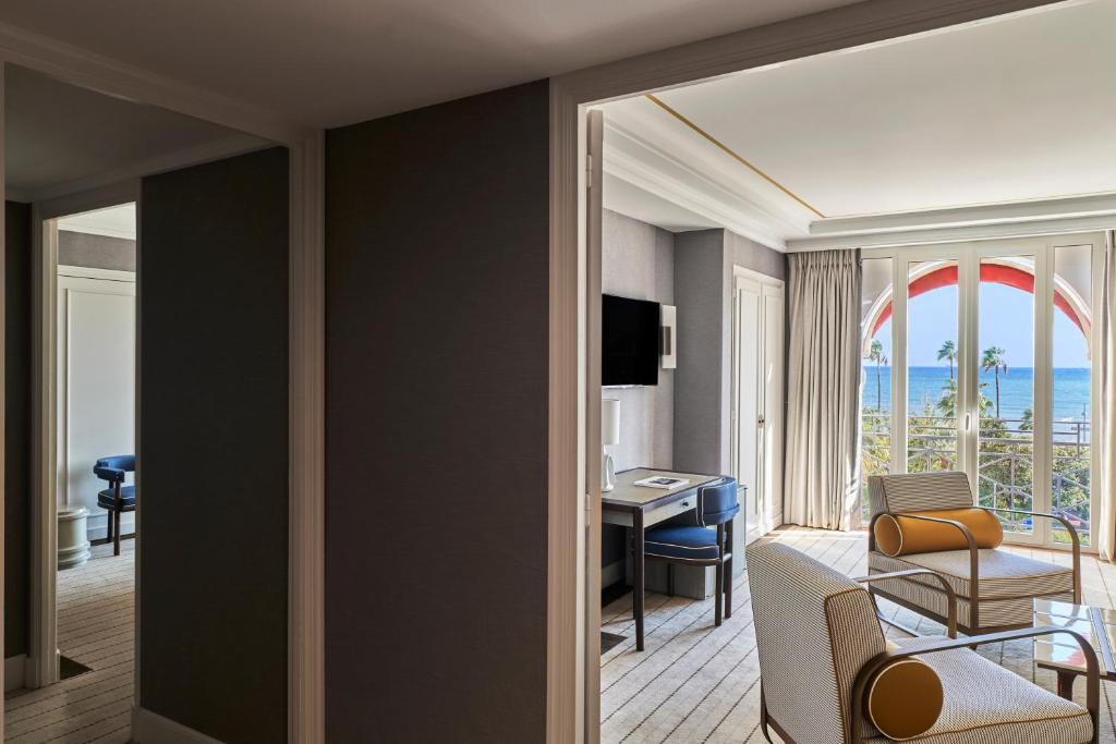 Hôtel Barrière Le Majestic Cannes - 