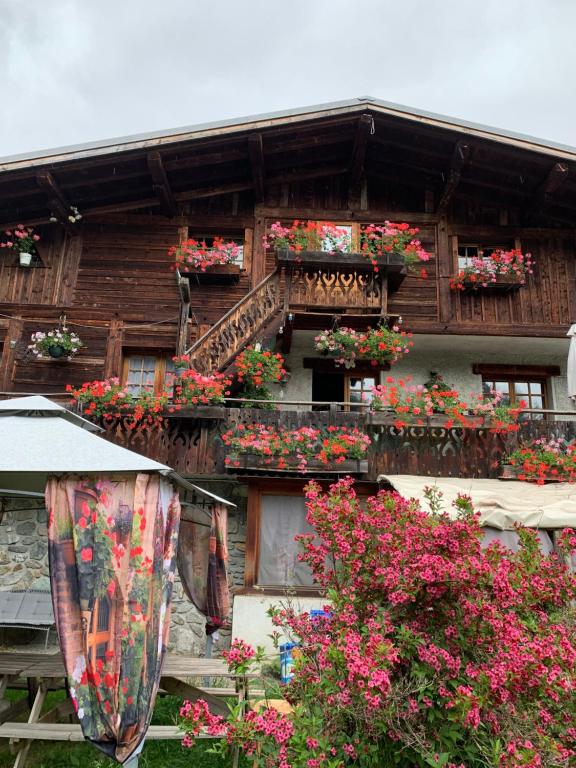 Balkón nebo terasa v ubytování Gîte la montagne