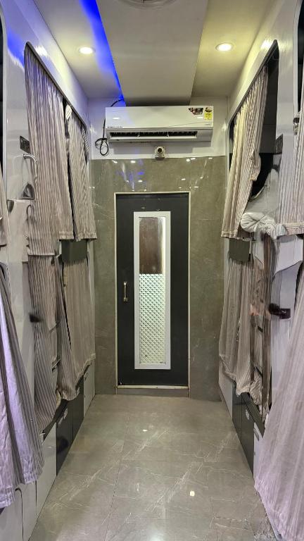 Fotografie z fotogalerie ubytování Ocean Dormitory T-2 v Bombaji