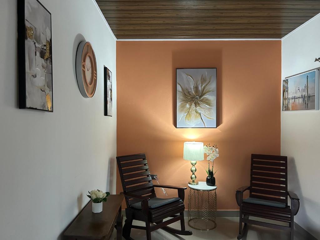 Posezení v ubytování La casa de la H, entre pinos