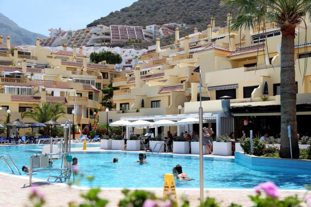 Torviscas Fantastic Apartment with Pool and Private Terrace