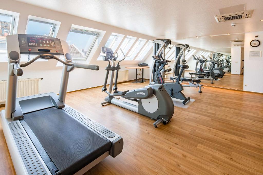 Fitness centrum a/nebo fitness zařízení v ubytování Best Western City Hotel Braunschweig