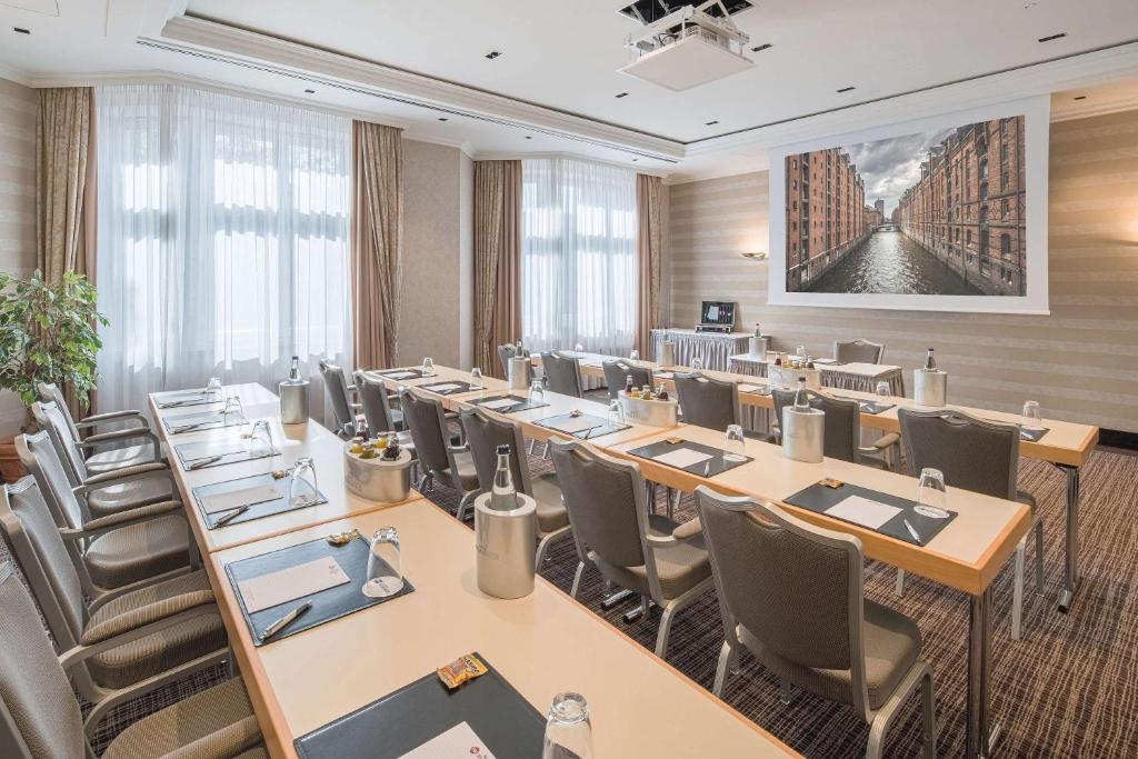 TV a/nebo společenská místnost v ubytování Best Western Plus Hotel Böttcherhof
