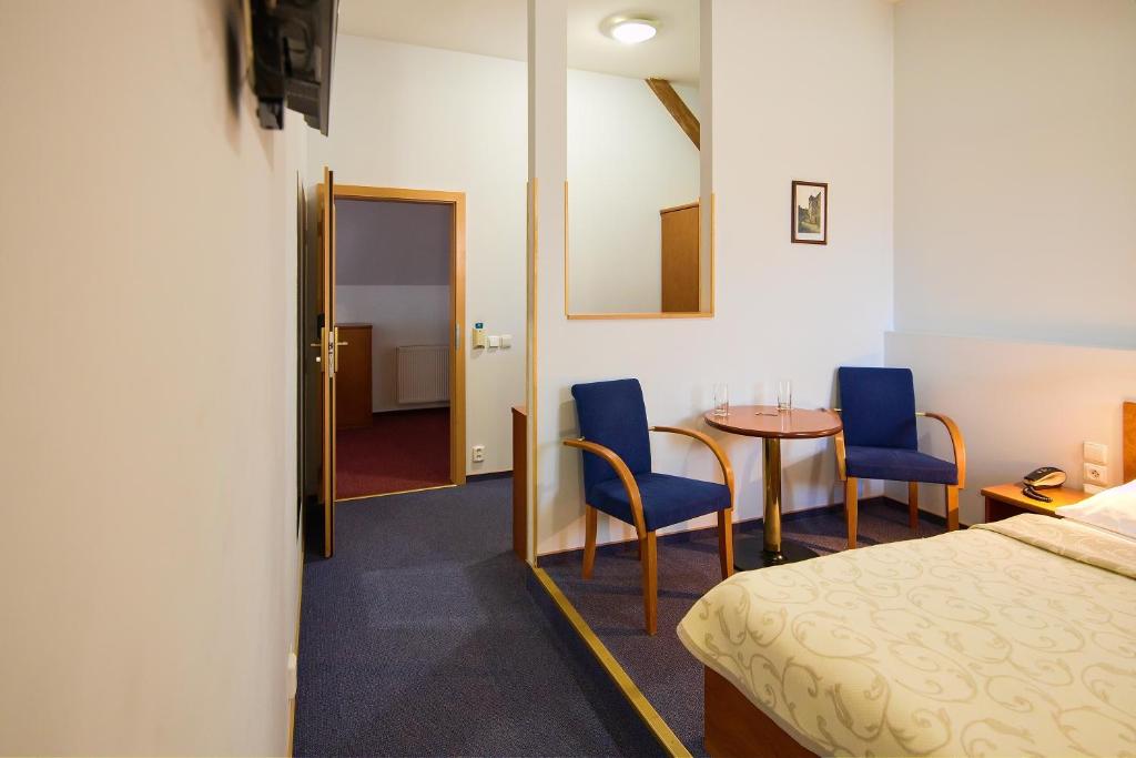 Hotel Certousy - Resim 26