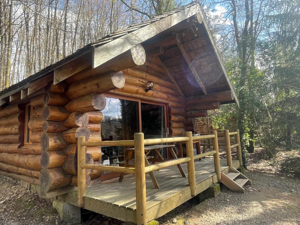 Landskap semula jadi dekat dengan chalet