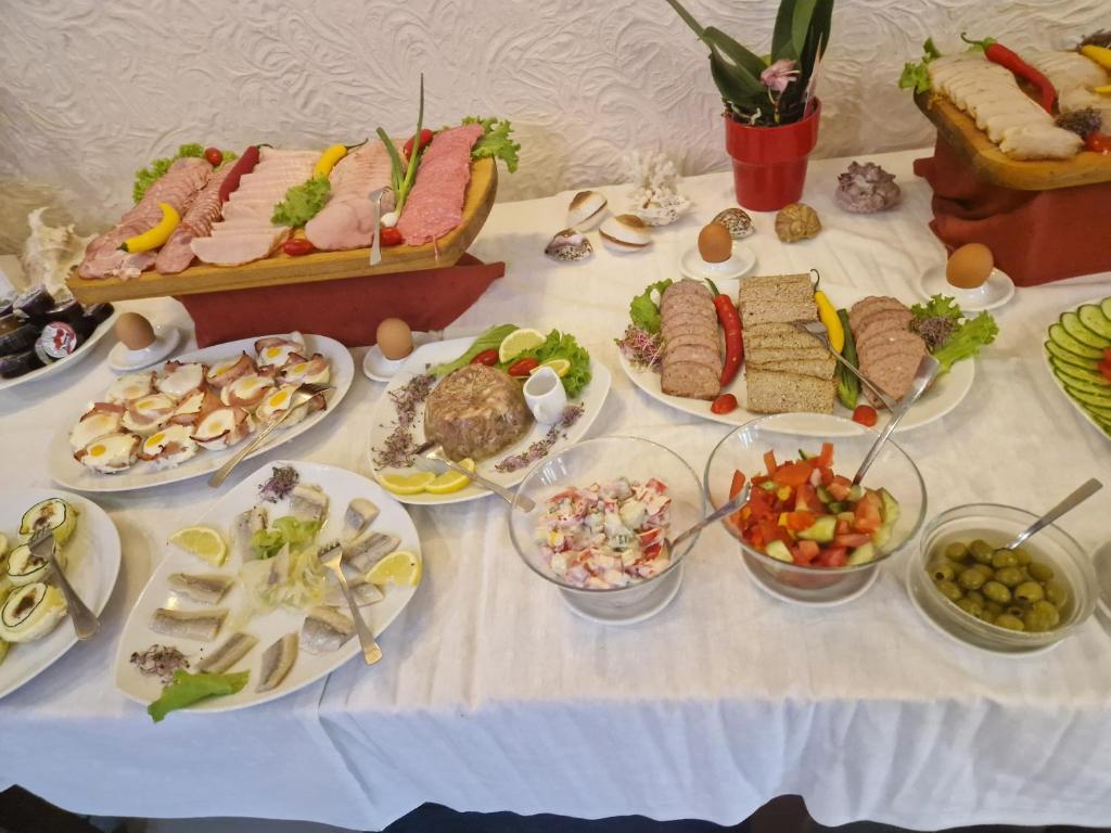 Jídlo v hotelu nebo okolí