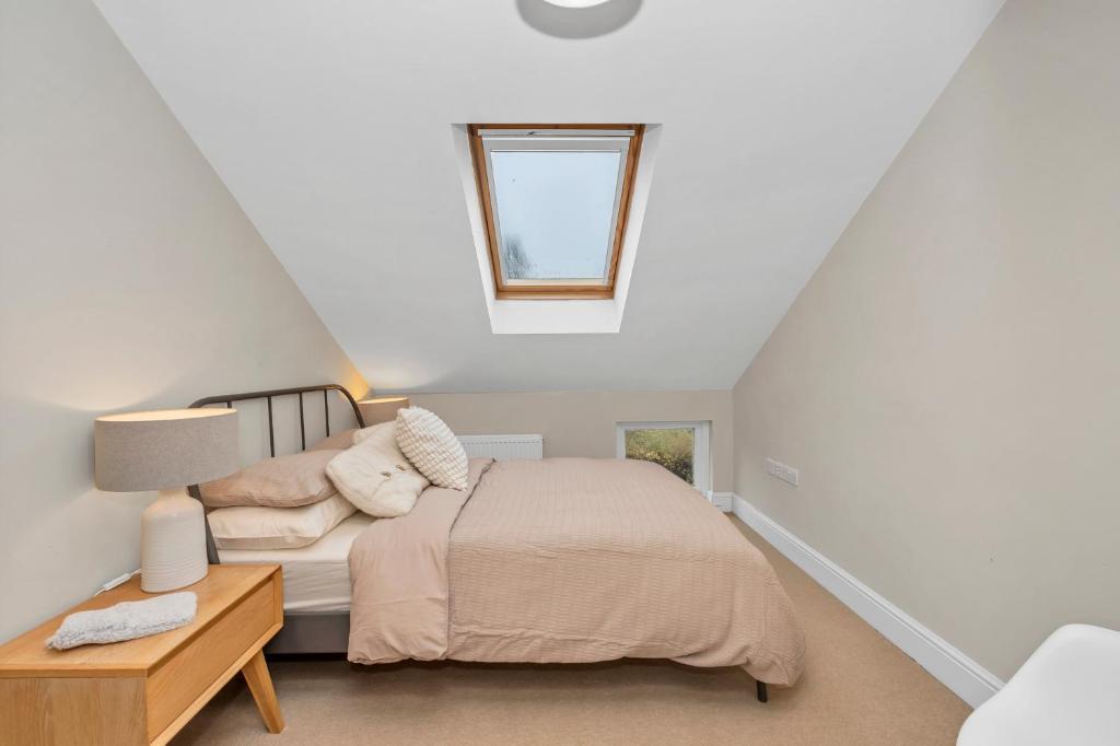 7D Albert St - sleeps 4 guests with parking on request 7