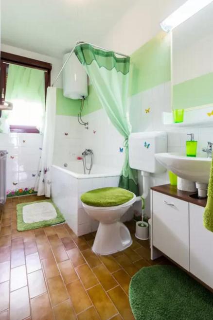 Kúpeľňa v ubytovaní Apartment Maraska