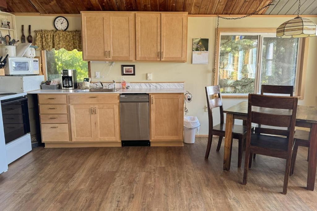 Kuchyň nebo kuchyňský kout v ubytování Rocks Cabin