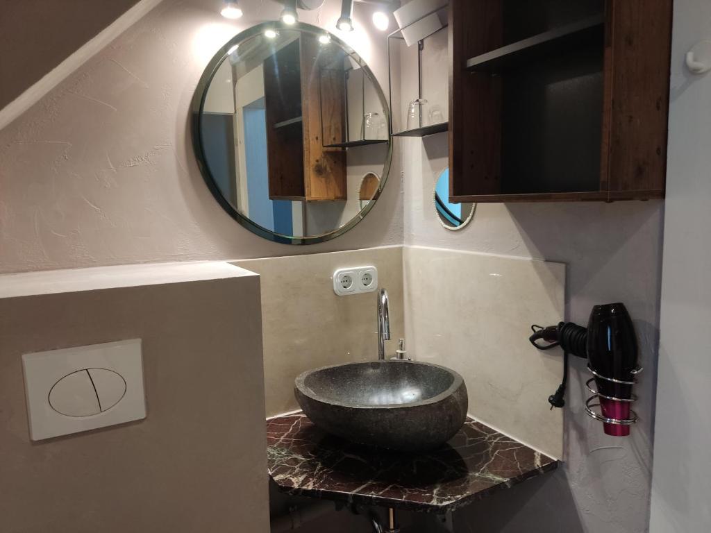 BellaCaro - Double Room With Private Bathroom