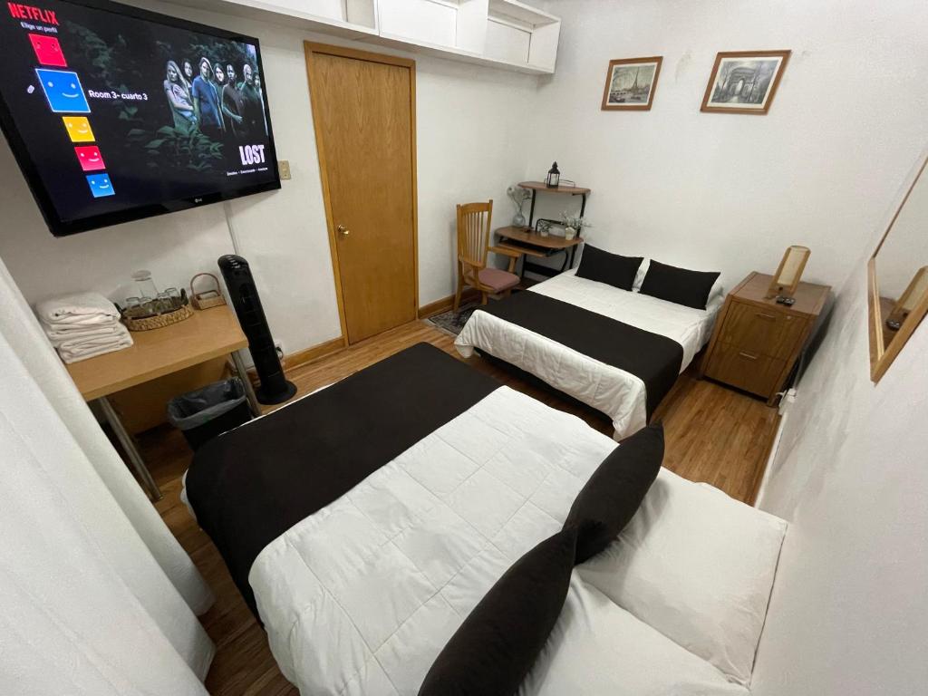 Hostal Roma Condesa - Çift Kişilik Oda
