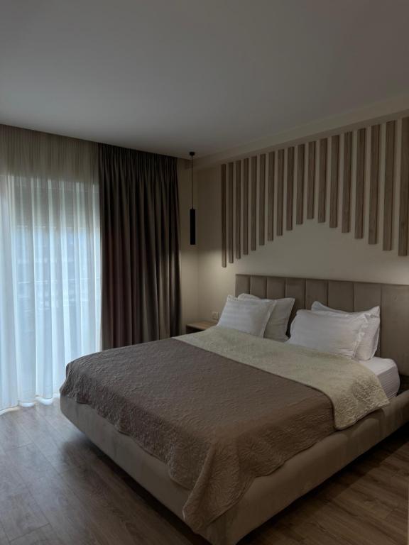 Vlora Studio
