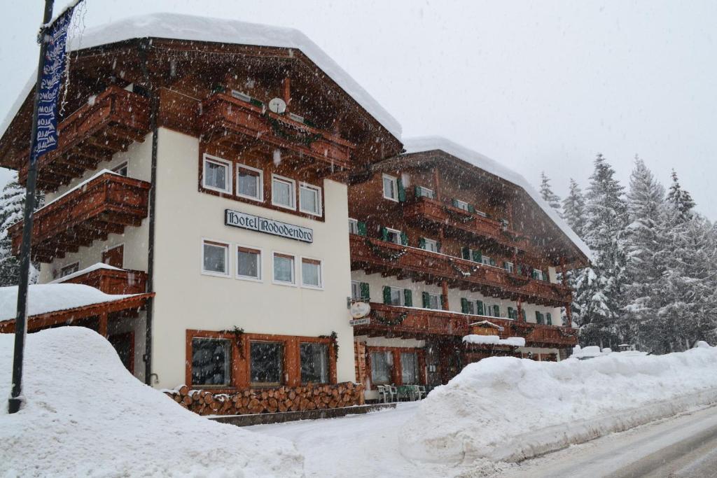 Hotel Rododendro Val di Fassa om vinteren