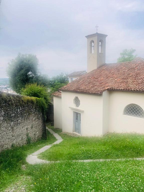 Fotografie z fotogalerie ubytování Camera luminosa per viaggiatori v destinaci Conegliano