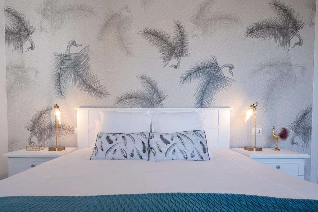 Lora luxury suite 4, free private parking, self check-in photo