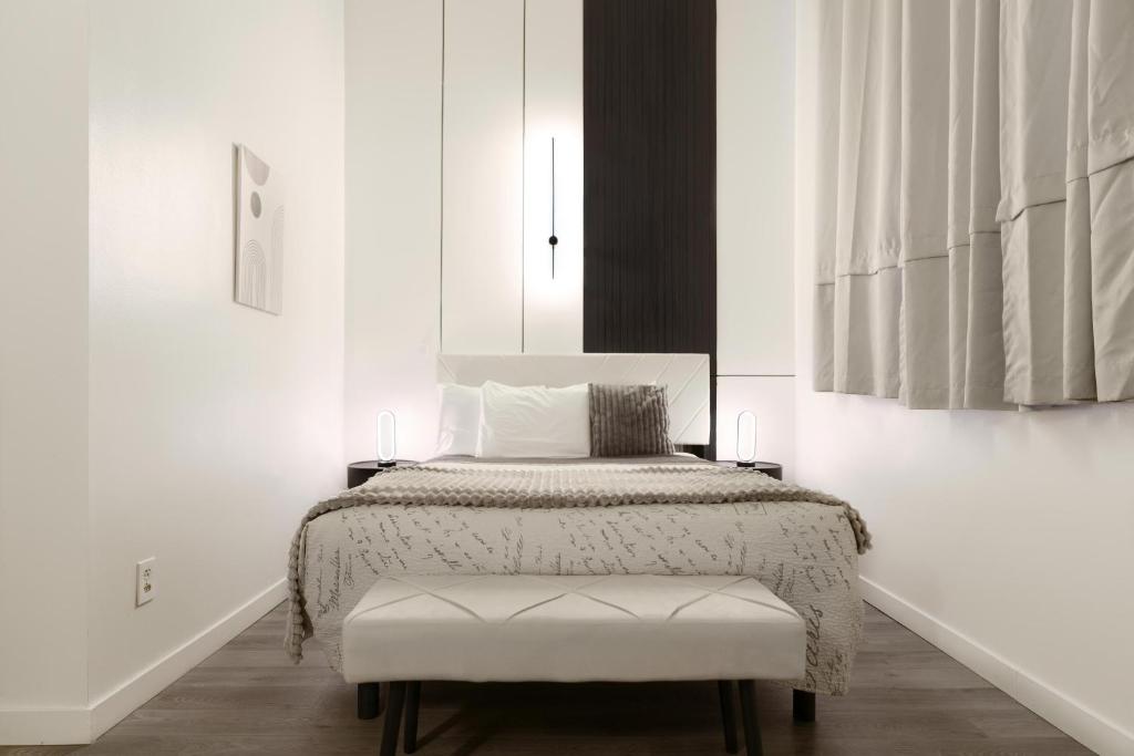 
Comfort Room, 1 Queen Bed
