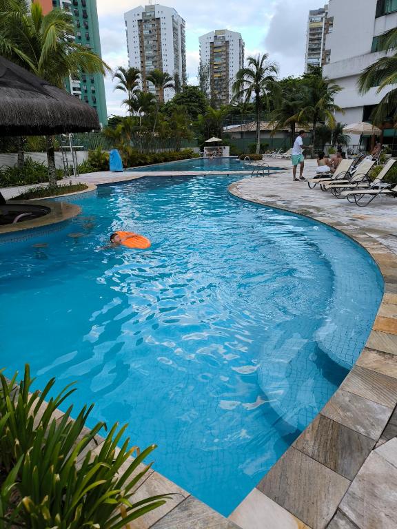 Barra Prime Flats, Ed Mediterrâneo, wi-fi 400Mb, balsa pra praia grátis, ar condicionado novo! - 