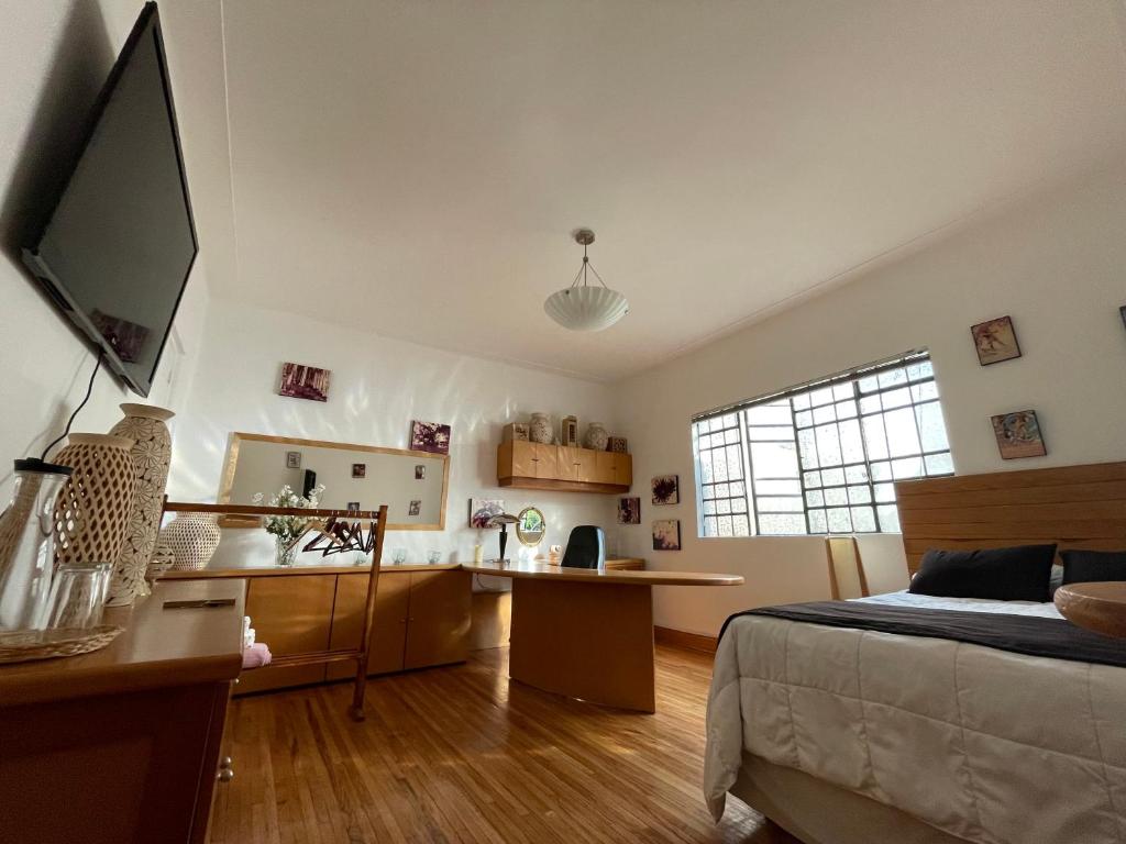 Hostal Roma Condesa - Superior Çift Kişilik Oda