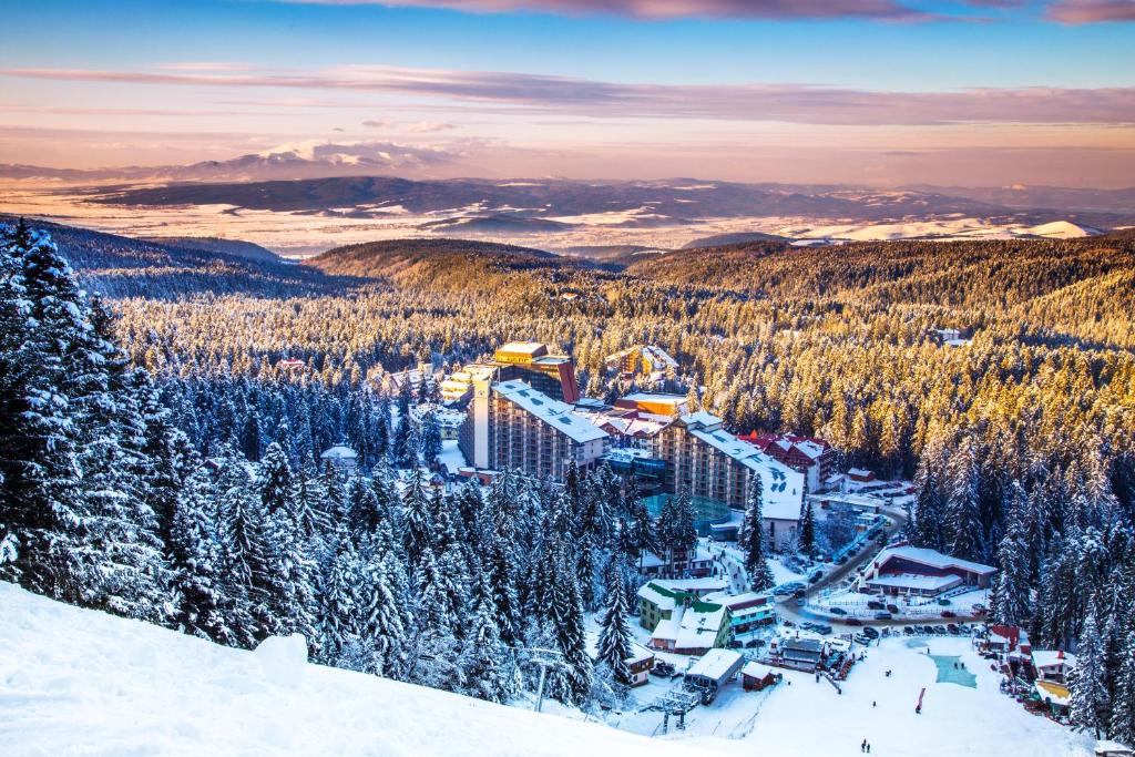 Effortless Exploration: Your Gateway to Borovets with Premium Car Hire () Effortless Exploration: Your Gateway to Borovets with Premium Car Hire