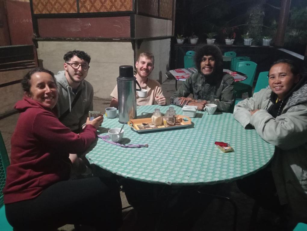 Hosté ubytování Sao Ria Wisata Lodge