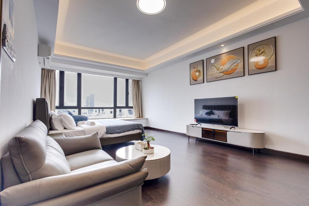 TV a/nebo společenská místnost v ubytování R&F Princess Cove Seine Region by FUJU with Seaview at JB City Centre#Adjacent to Singapore#5 mins walk to ClQ#Free Parking#中英文房东